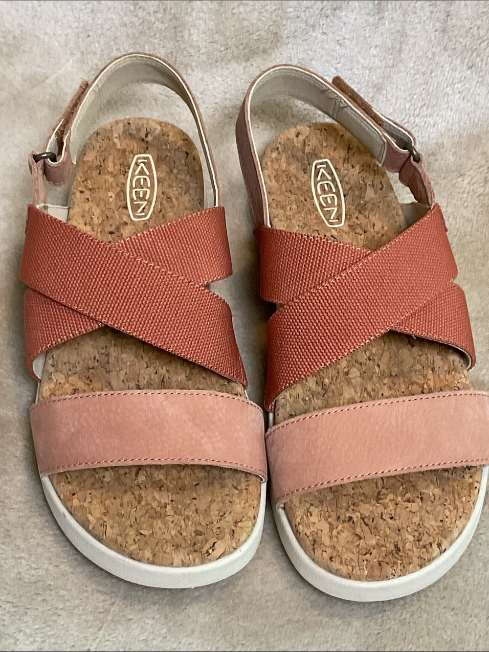 KEEN Women's ELLE Criss cross Sandals Baked Clay /cork size 8 - Picture 2 of 7